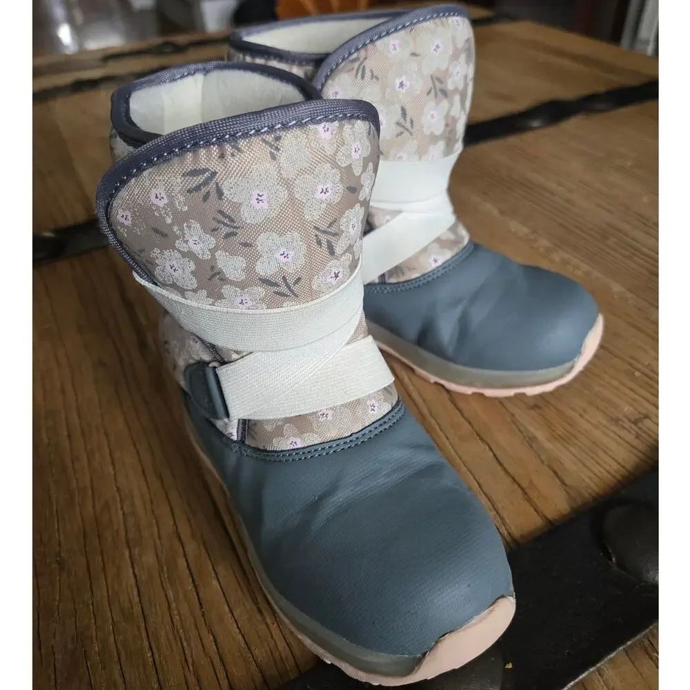 Carter's Snow Boots Gray Floral sz 12